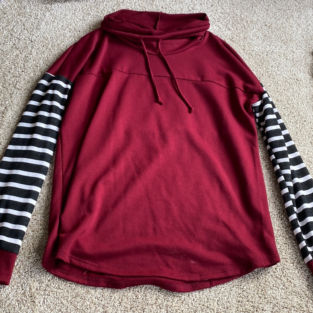 Maroon sweater
